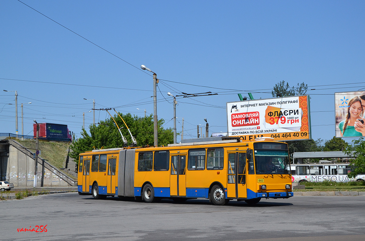 Житомир, Škoda 15Tr13/6M № 085