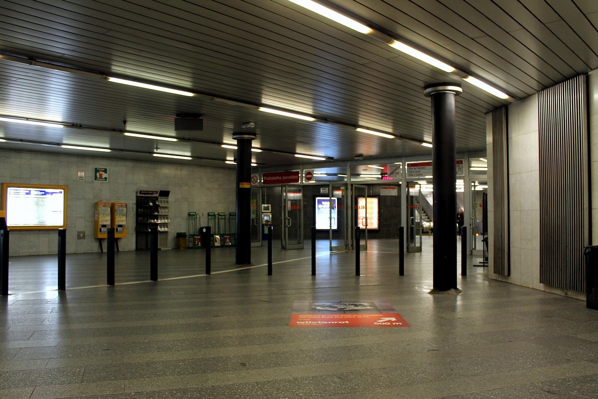 Прага — Метрополитен: линия C Прага — Метрополитен: линия C