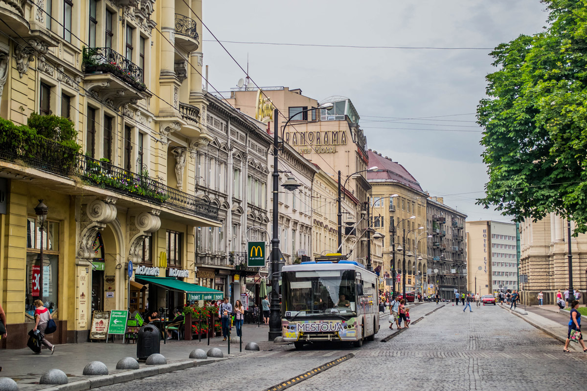 Львов, ЛАЗ E183D1 № 106