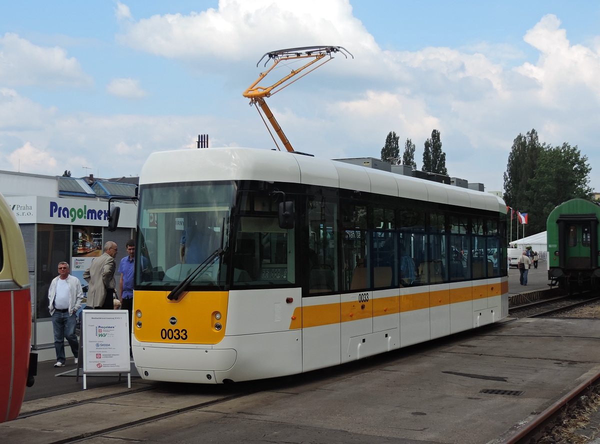 Прага, EVO 1 № 0033; Острава — Czech Raildays 2015