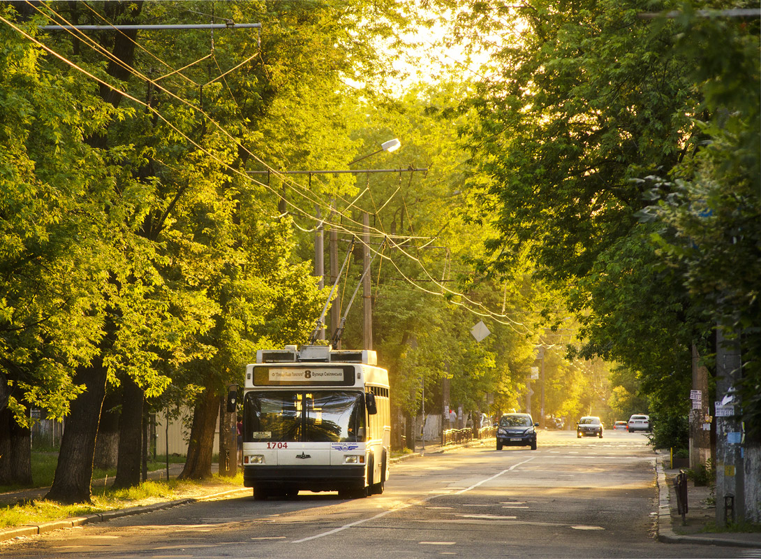 Киев, МАЗ-103Т № 1704