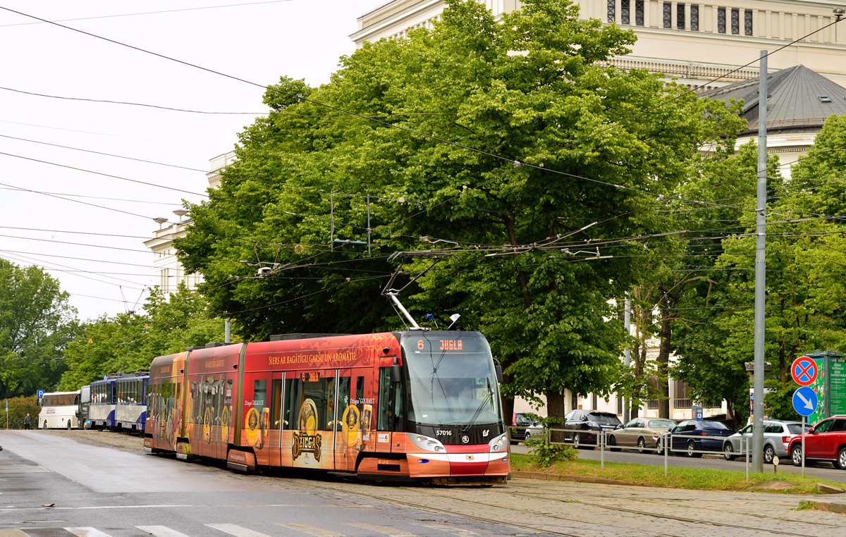 Рига, Škoda 15T ForCity Alfa Riga № 57016