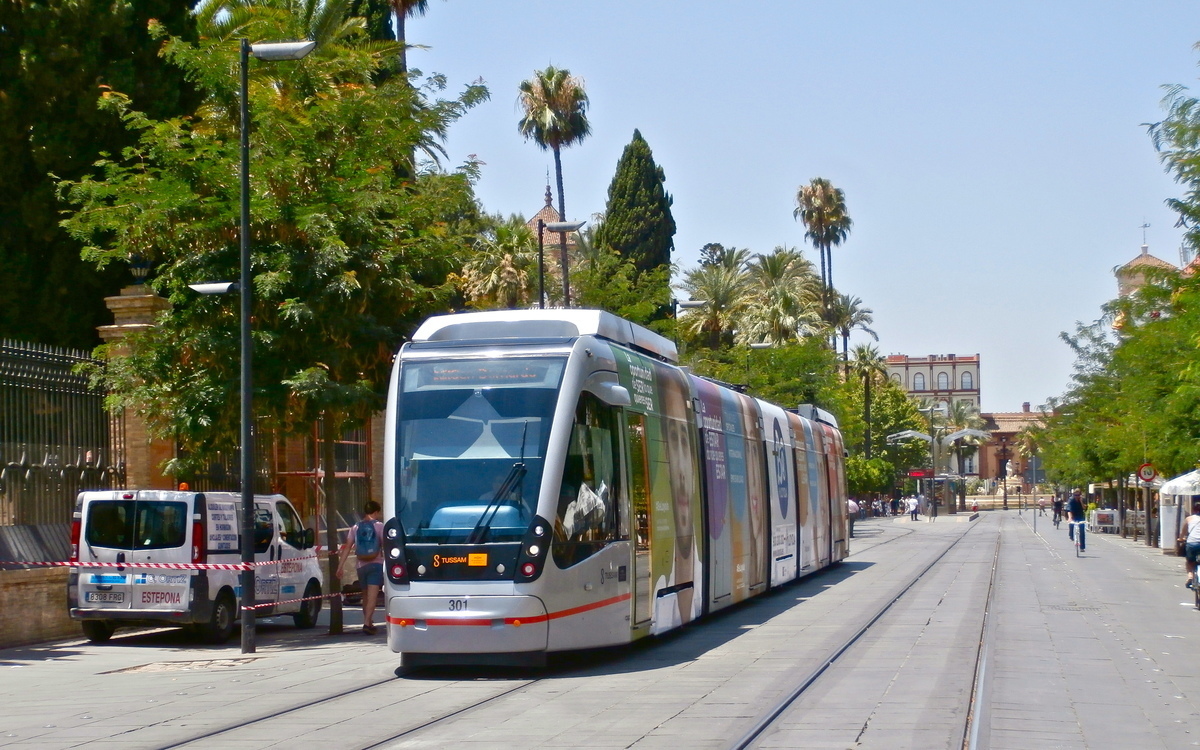 Sevilla, CAF Urbos 3 — 301
