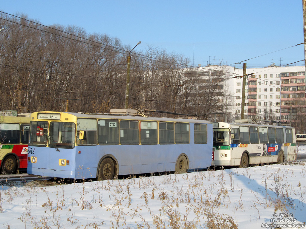 Челябинск, ЗиУ-682В-012 [В0А] № 2742