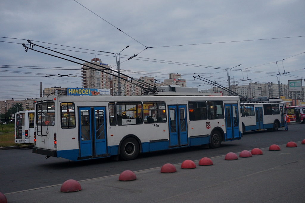სანქტ-პეტერბურგი, VMZ-5298.00 (VMZ-375) № 1746