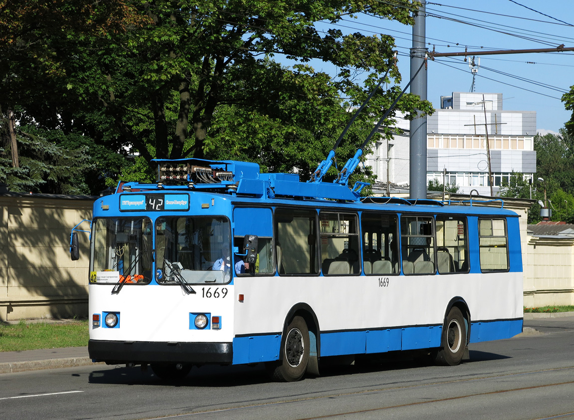 Санкт-Петербург, ЗиУ-682В [В00] № 1669