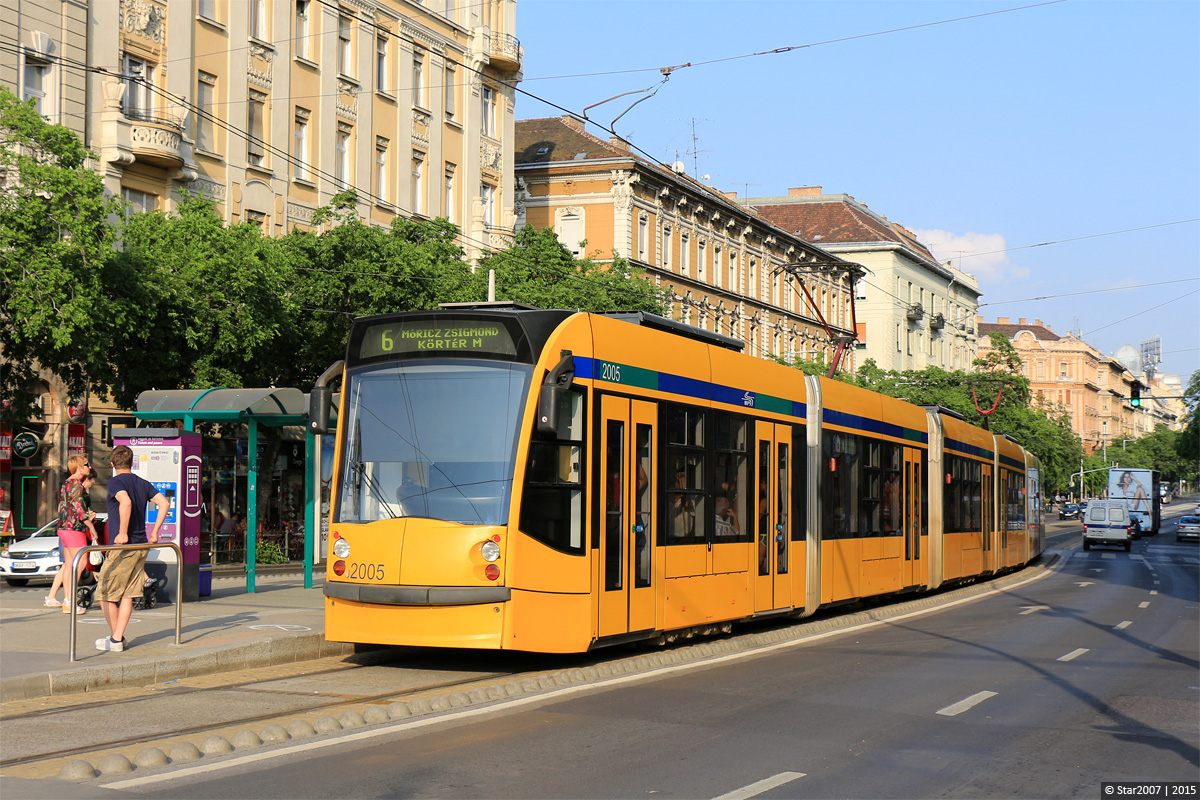 Будапешт, Siemens Combino Supra NF12B № 2005 Будапешт, Siemens Combino Supra NF12B № 2005