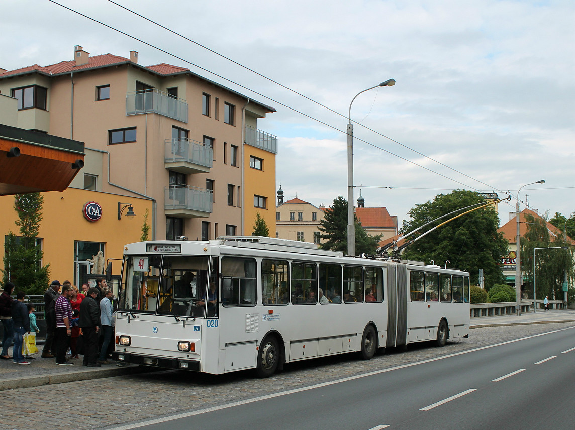 Хомутов, Škoda 15Tr11/7 № 020