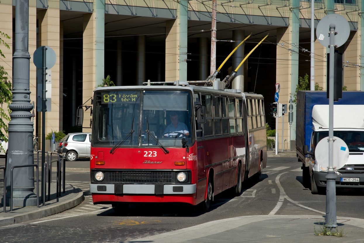 Будапешт, Ikarus 280.94 № 223
