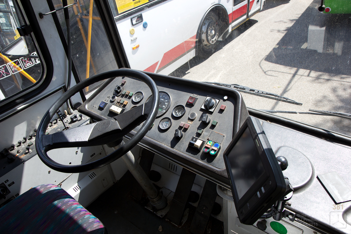 Пардубице, Škoda 14Tr17/6M № 381