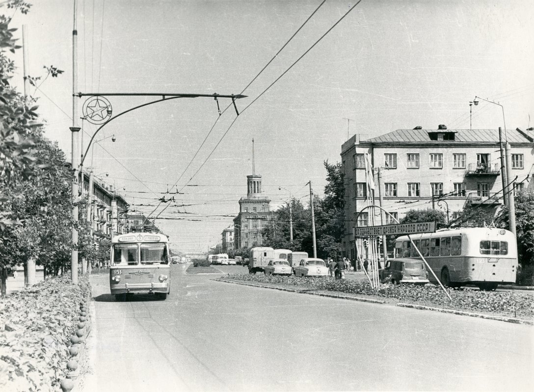 Omsk, ZiU-5 č. 151; Omsk, ZiU-5 č. 123; Omsk — Historical photos