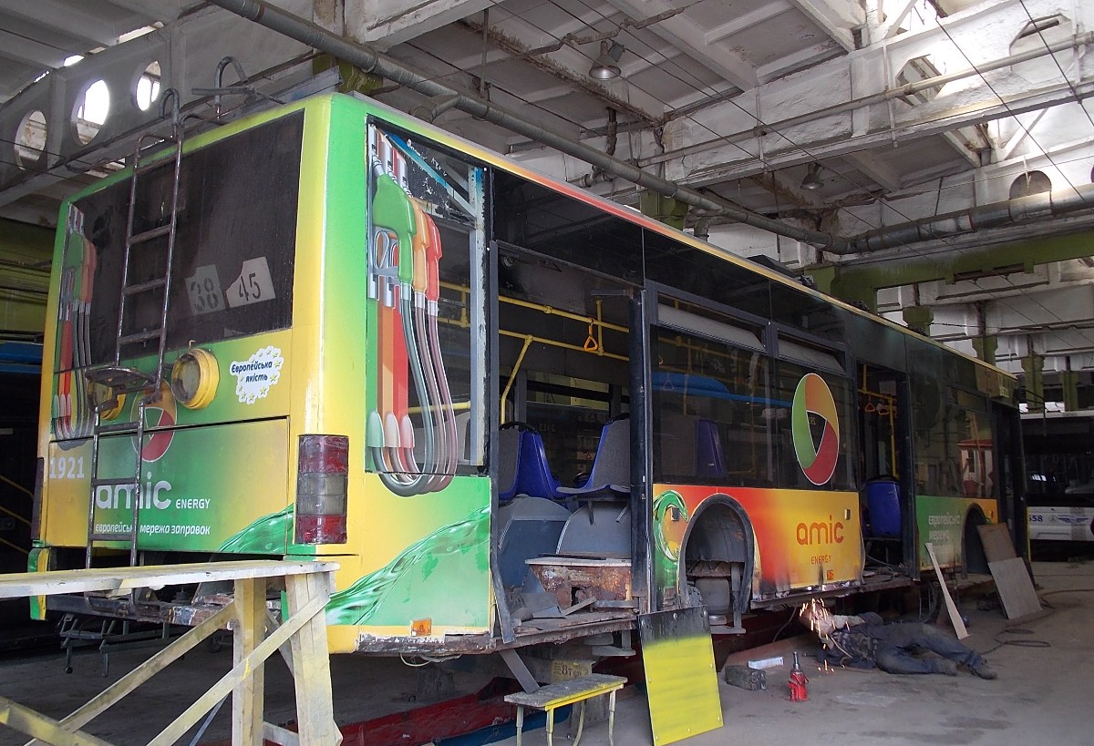 Kiev, LAZ E183D1 Nr. 1921