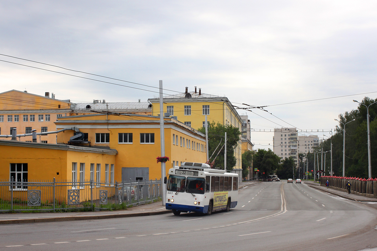 Уфа, БТЗ-5276-04 № 1123