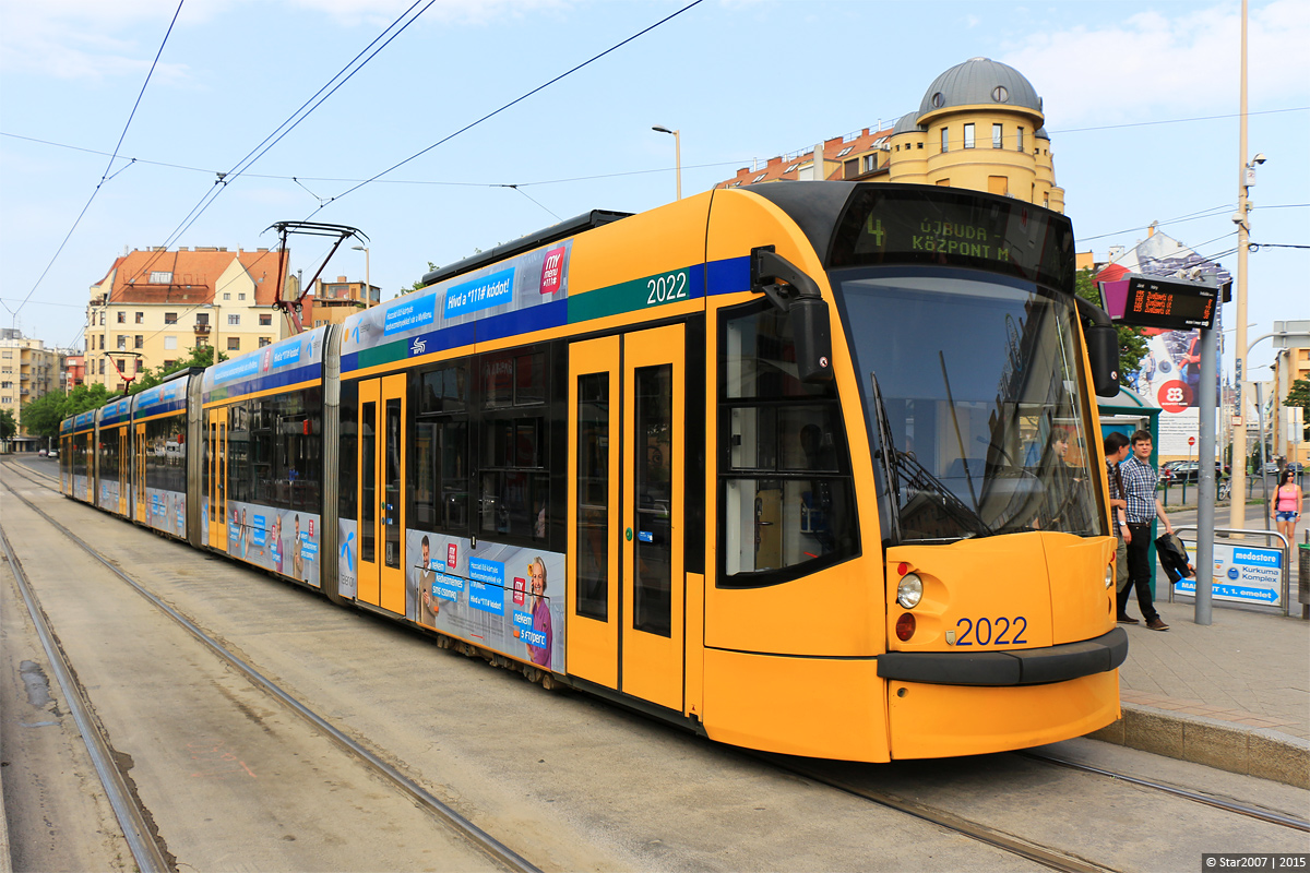 Budapešta, Siemens Combino Supra NF12B № 2022