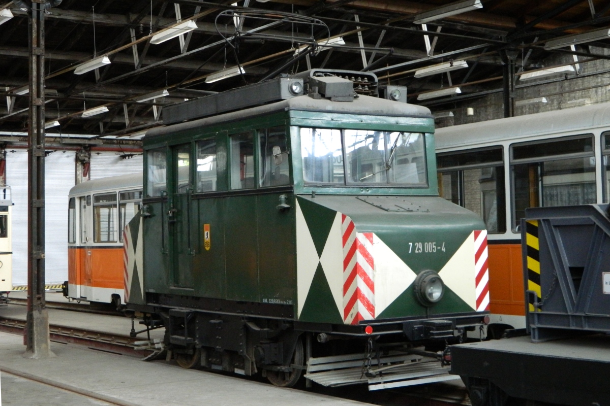 Берлин, LOWA № 729 005-4