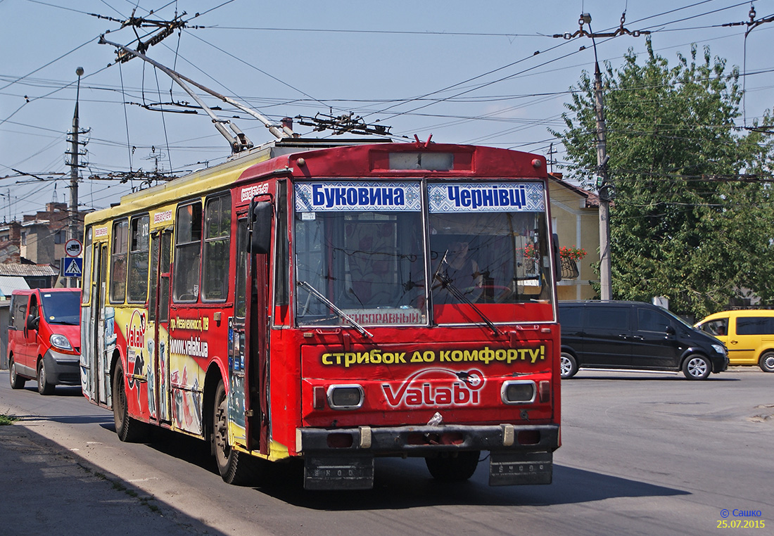 Черновцы, Škoda 14Tr02/6 № 272