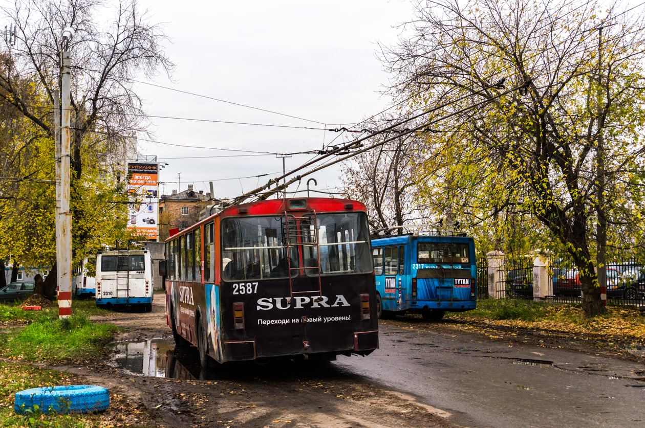Нижний Новгород, Нижтролл (ЗиУ-682Г) № 2587