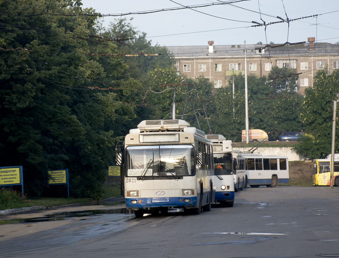 Уфа, БТЗ-52761Т № 2021
