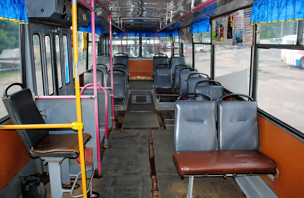 Брянск, ЗиУ-682Г-016 (012) № 1077; Брянск — Салоны