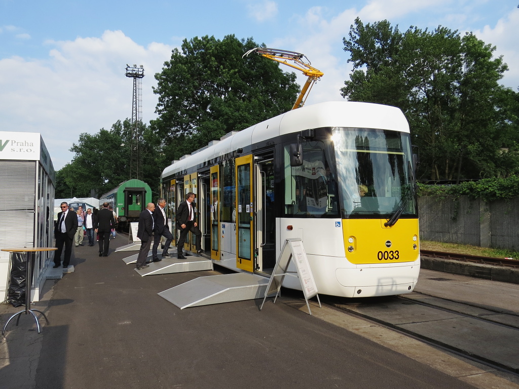 Прага, EVO 1 № 0033; Острава — Czech Raildays 2015