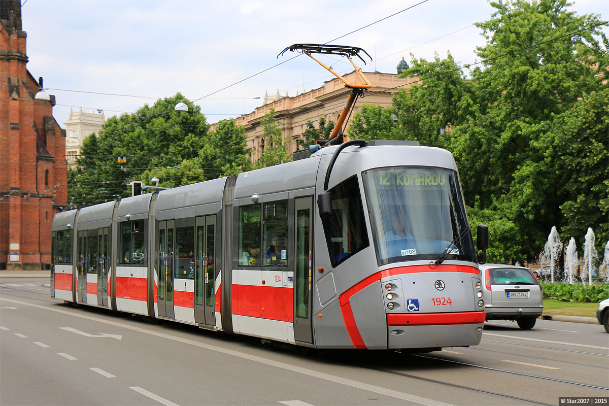 Брно, Škoda 13T Elektra № 1924