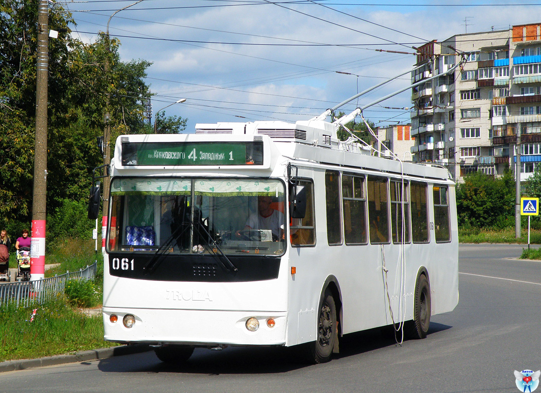 捷爾任斯克, ZiU-682G-016.02 # 061