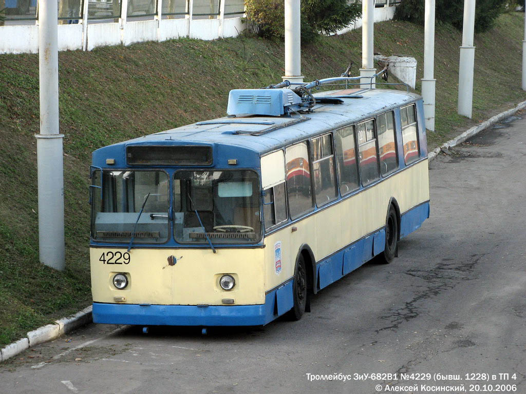 Минск, ЗиУ-682В1 № 4229