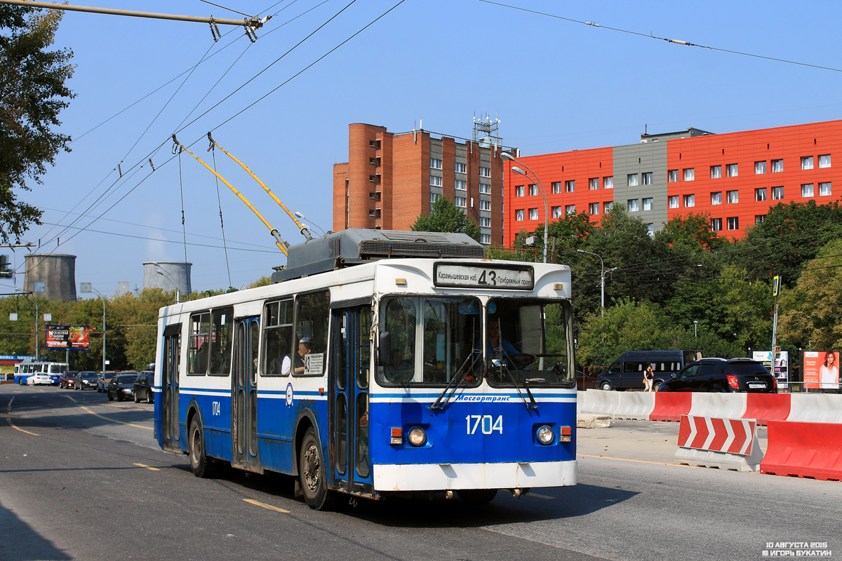 Москва, ЗиУ-682ГМ1 (с широкой передней дверью) № 1704 Москва, ЗиУ-682ГМ1 (с широкой передней дверью) № 1704