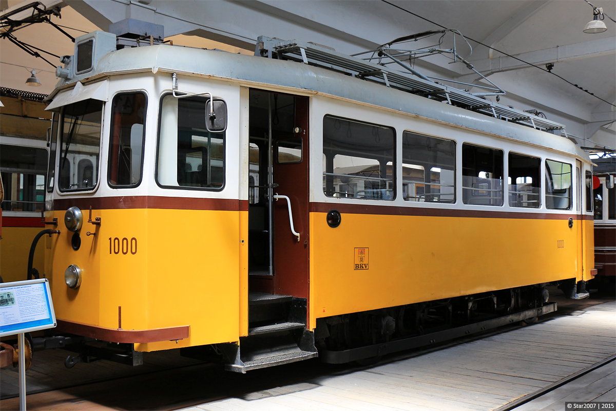 Budapešť, BKVT V (Ganz) č. 1000; Budapešť — Museums