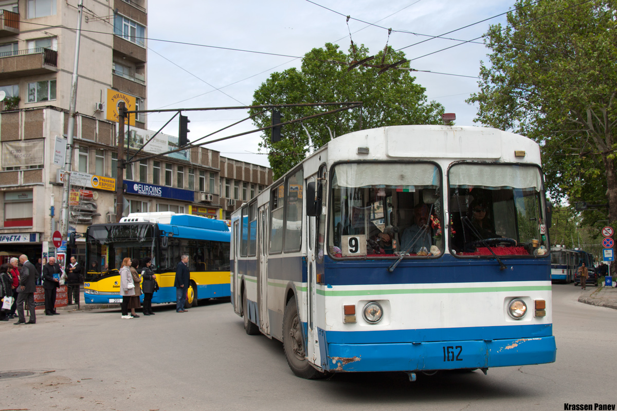 Плевен, ЗиУ-682УП НРБ № 162 (01624)