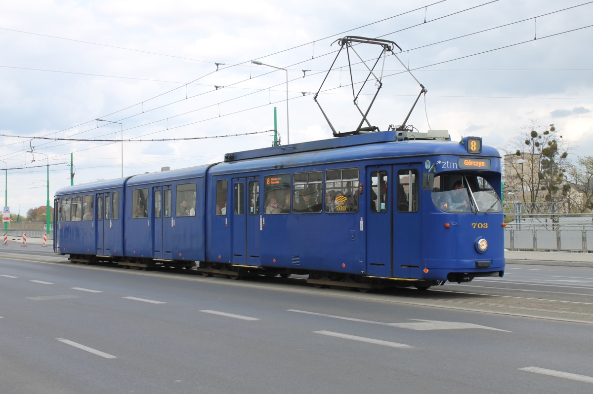 Познань, Duewag GT8 № 703