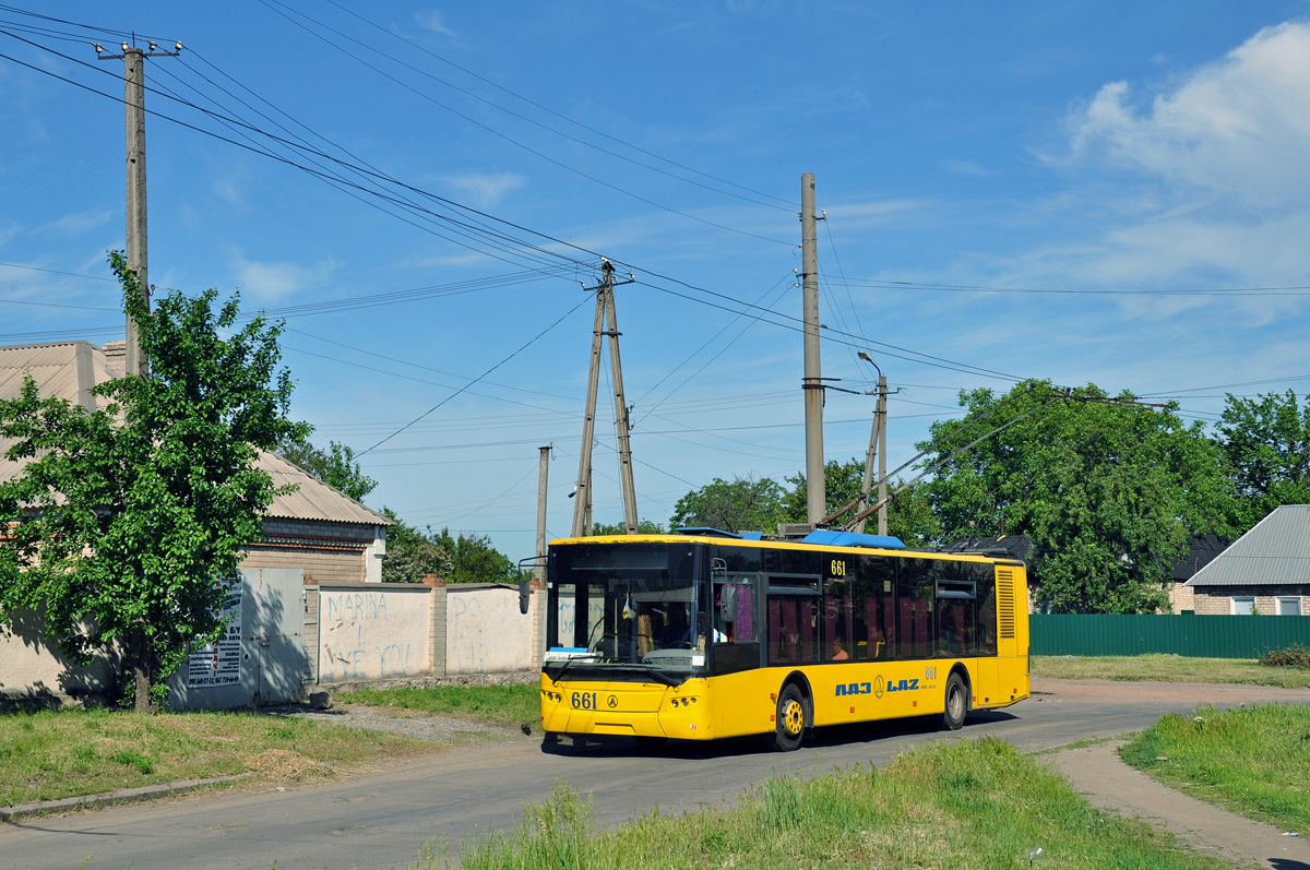 Krzywy Róg, LAZ E183D1 Nr 661