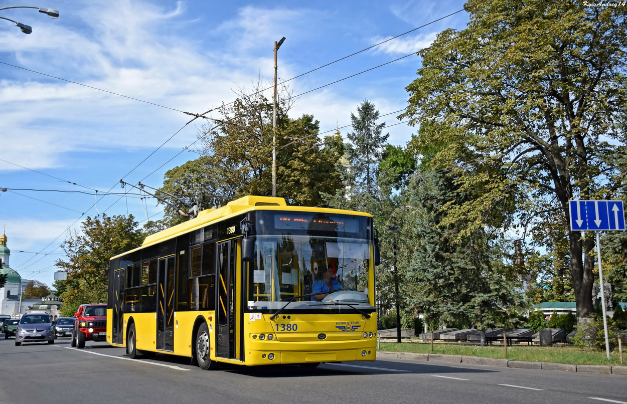 Киев, Богдан Т70110 № 1380