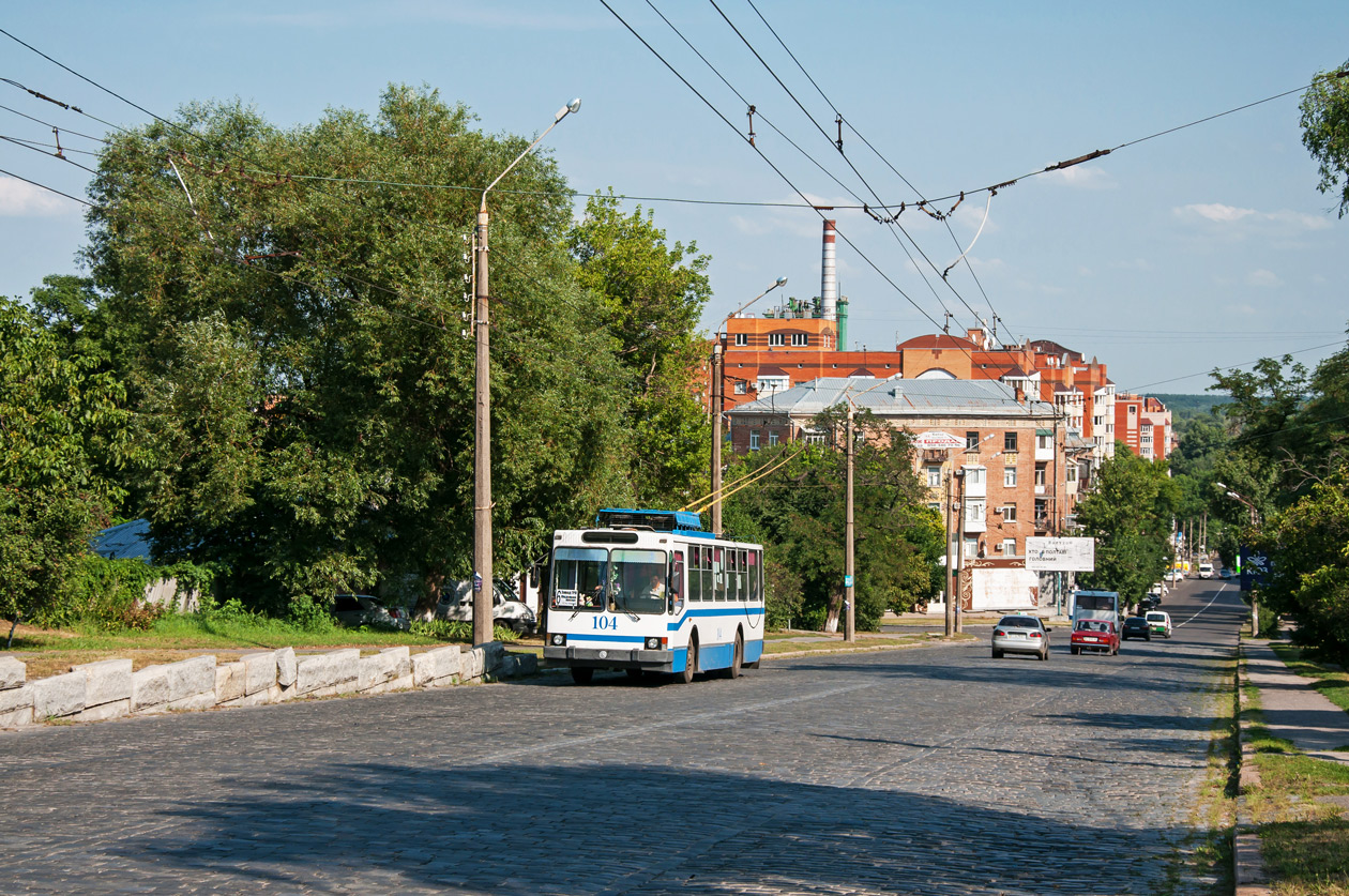 Полтава, ЮМЗ Т2 № 104