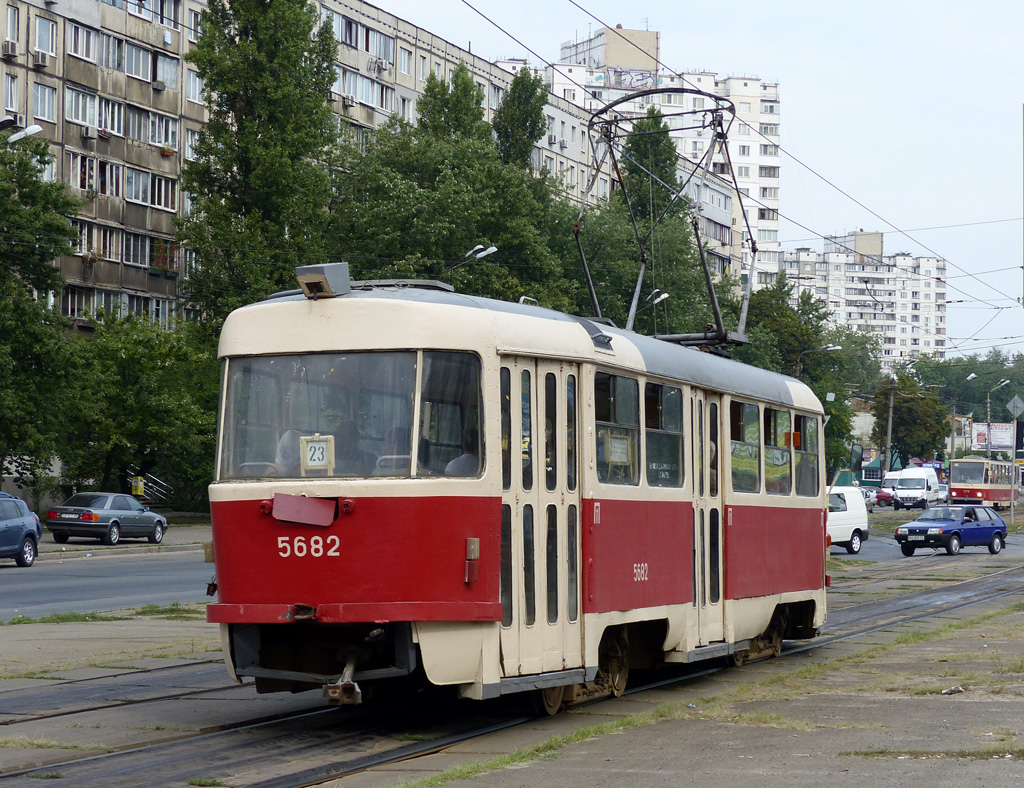 Киев, Tatra T3SU № 5682