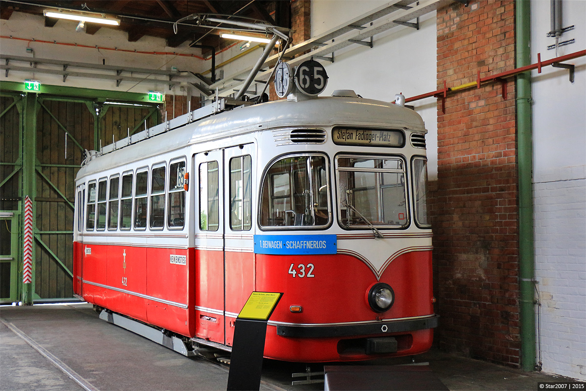 Вена, Lohner Type T2 № 432