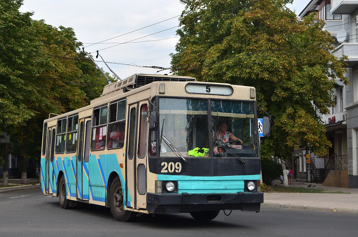Бахмут, ЮМЗ Т2 № 209