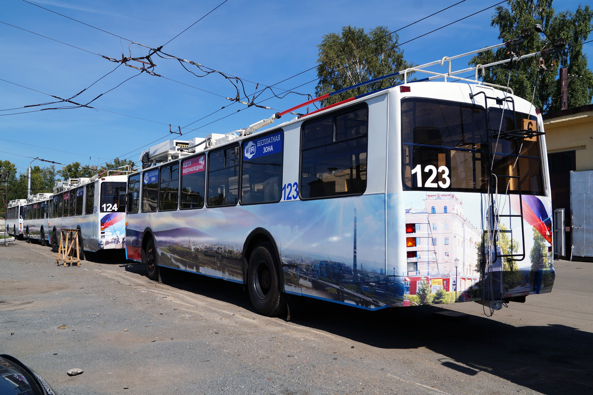 Кемерово, ЗиУ-682 КР Иваново № 123