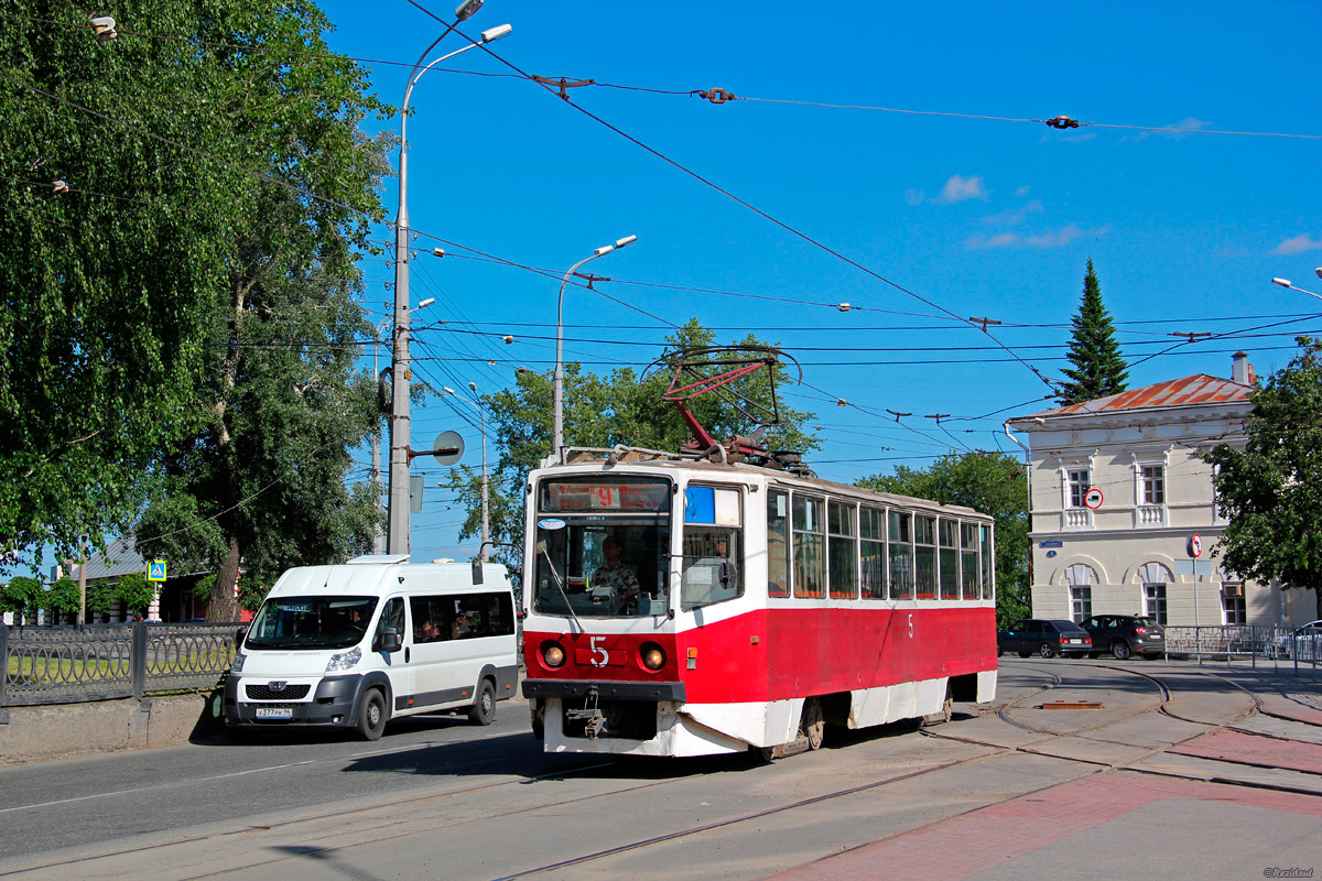 Nyizsnij Tagil, 71-608KM — 5