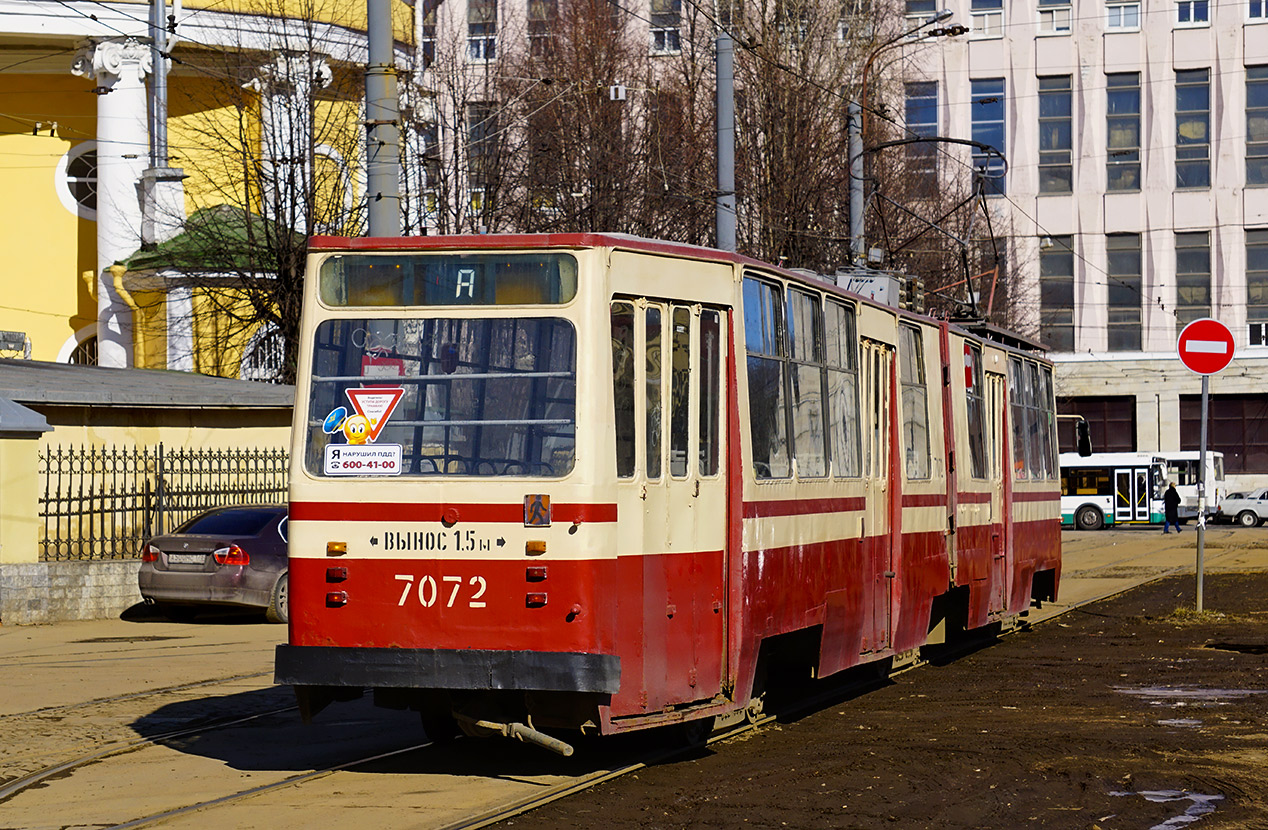 Saint-Petersburg, LVS-86K č. 7072