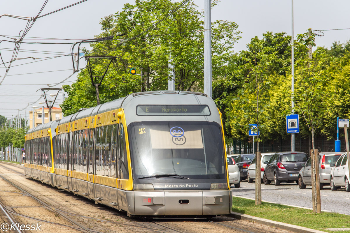 Порту, Bombardier Eurotram (Flexity Outlook) № MP054