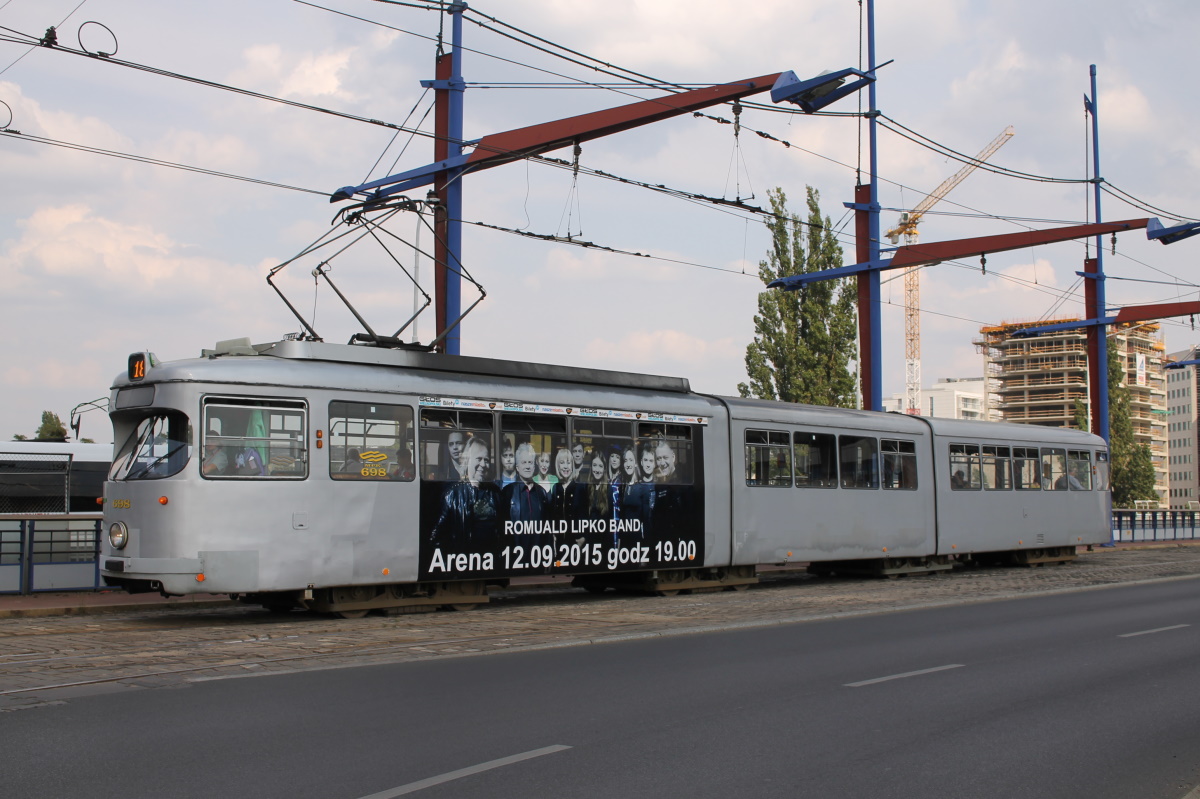 Poznań, Duewag GT8 č. 698