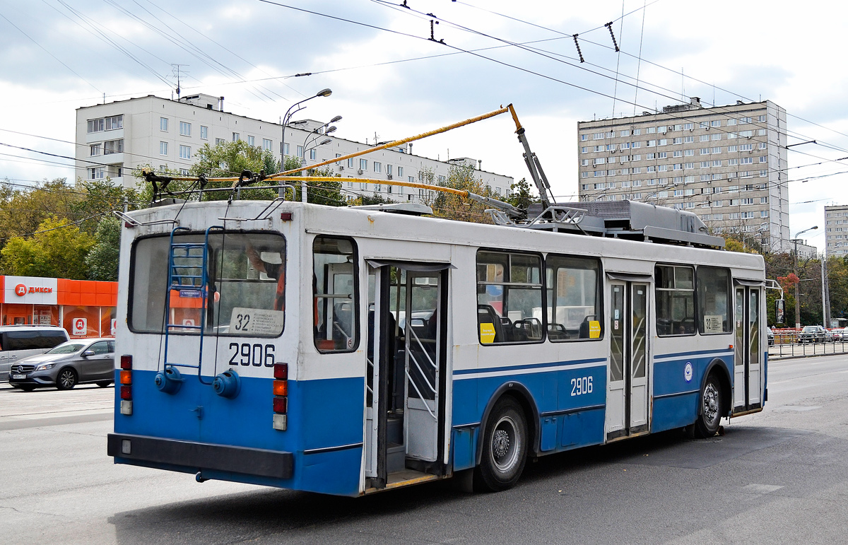 Москва, ВМЗ-5298.00 (ВМЗ-375) (КР МТрЗ) № 2906; Москва — Происшествия