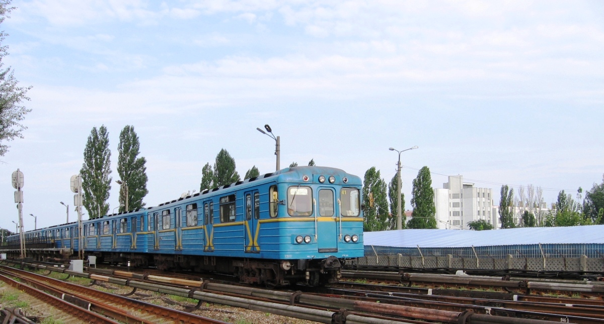 Киев, Ема-502 № 7201; Киев — Метрополитен — Святошинско-Броварская линия