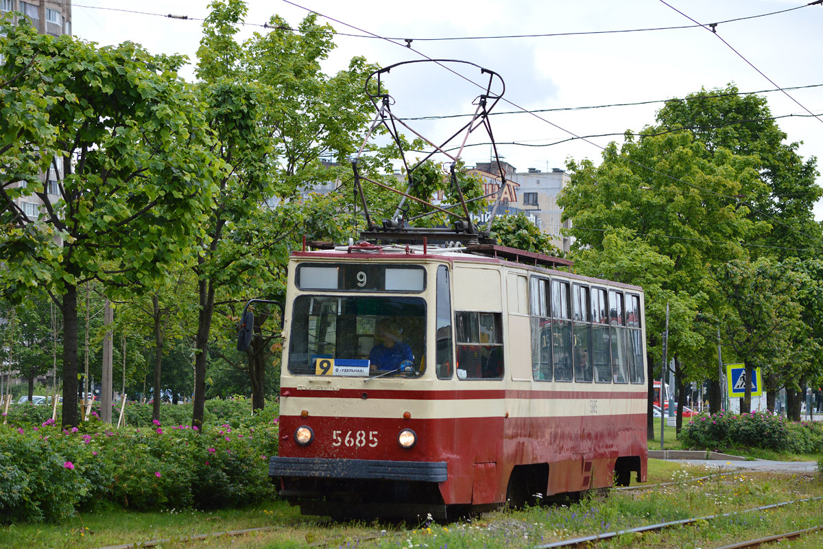 Санкт-Петербург, ЛМ-68М № 5685 Санкт-Петербург, ЛМ-68М № 5685