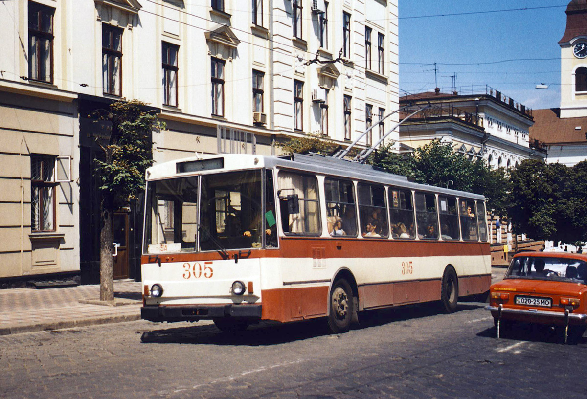 Черновцы, Škoda 14Tr89/6 № 305