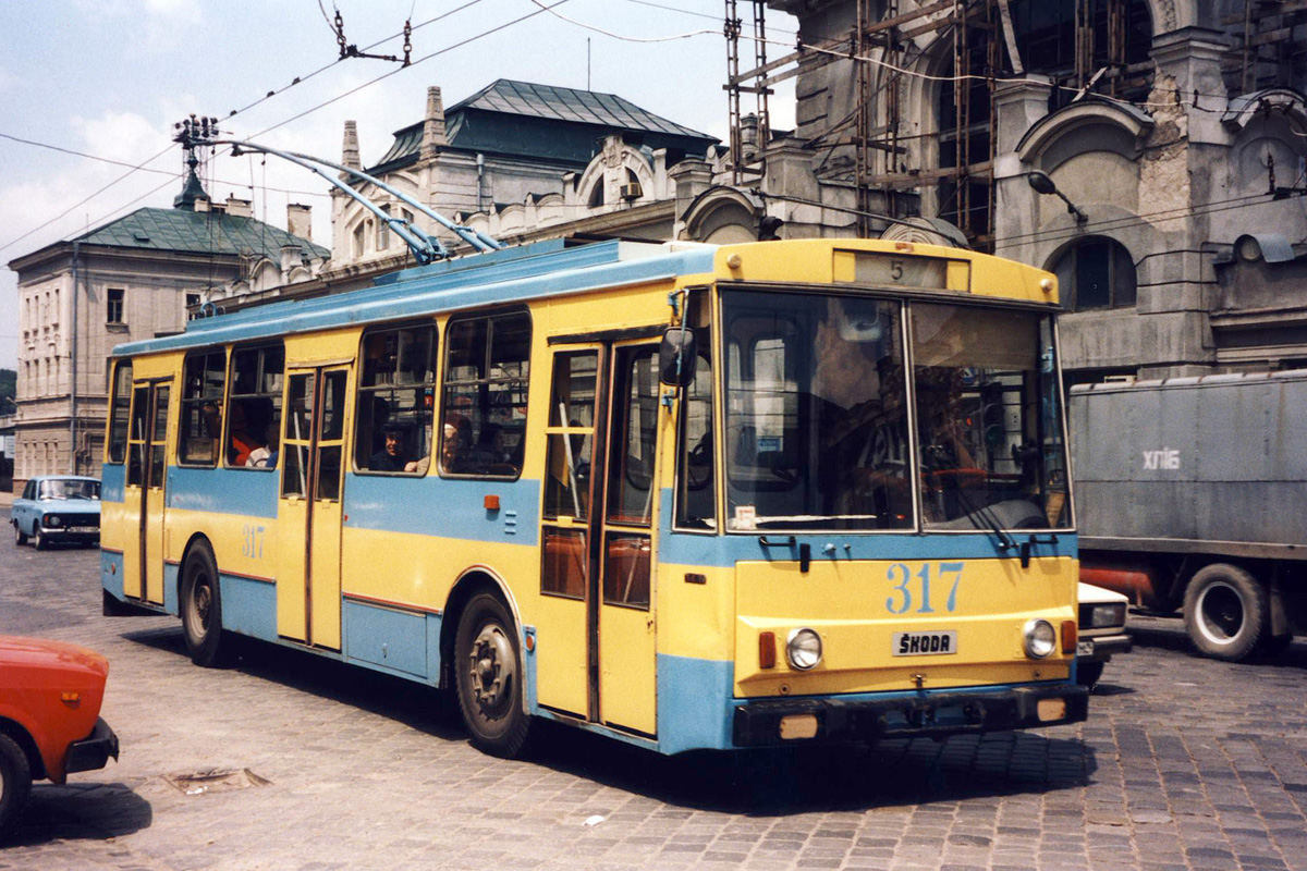 Черновцы, Škoda 14Tr11/6 № 317; Черновцы — Исторические фотографии (1992-2000 годов)