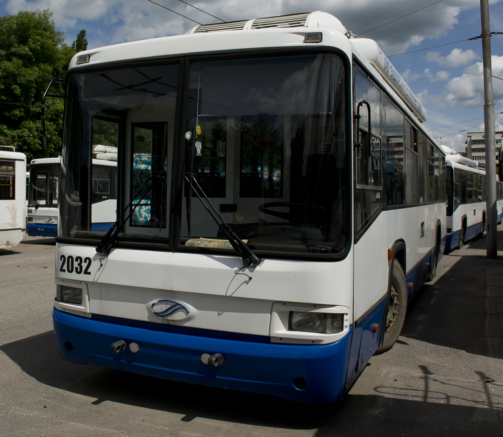 Уфа, БТЗ-52767А № 2032