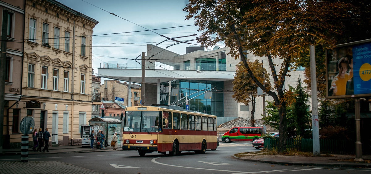 Львов, Škoda 14Tr11/6 № 581