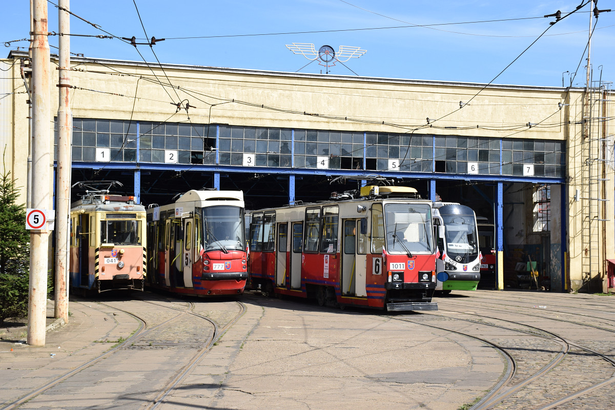 Щецин, Konstal 4N1 № 041; Щецин, Konstal 105N2k/2000 № 777; Щецин, Konstal 105Na № 1011; Щецин, Modertrans Moderus Alfa (105N/S/HF/09) № 507